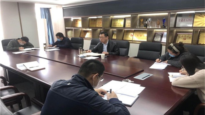 黨群工作部傳達(dá)學(xué)習(xí)公司一屆二次職代會、 經(jīng)營工作會會議精神